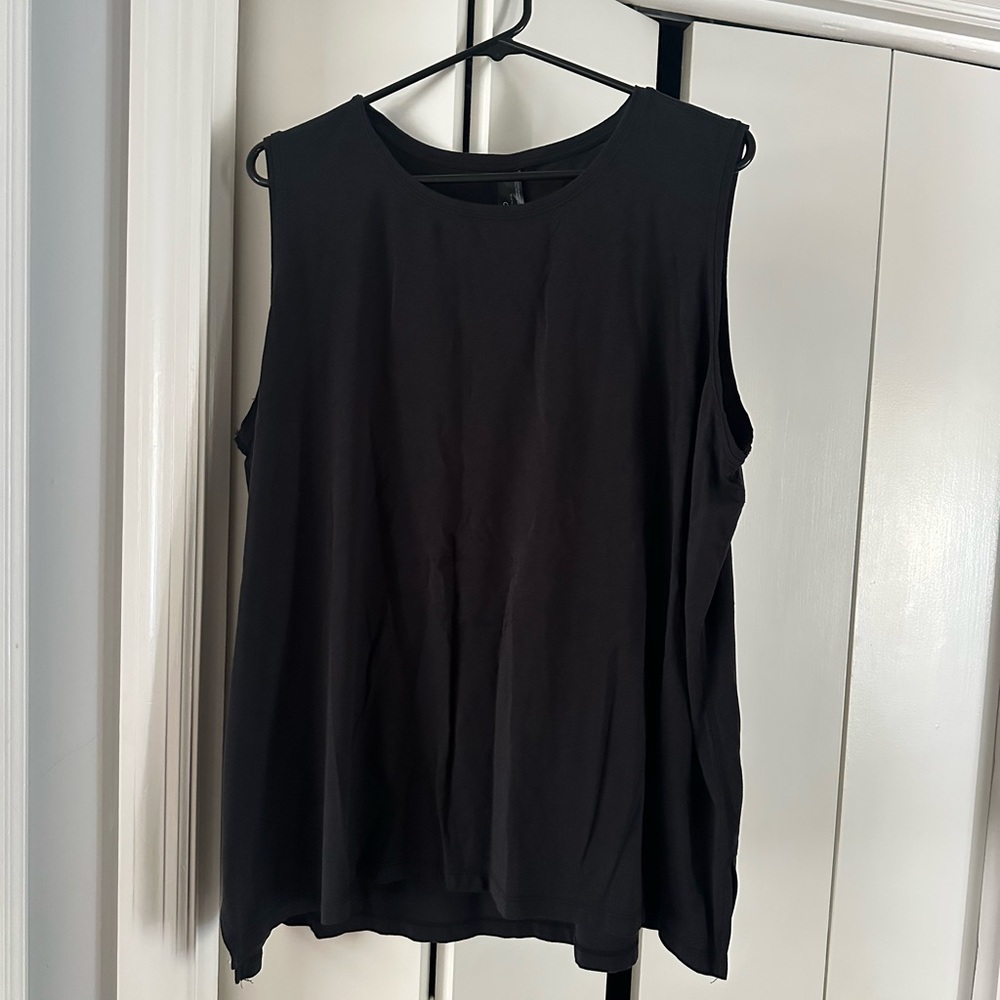 Black Sleeveless Top